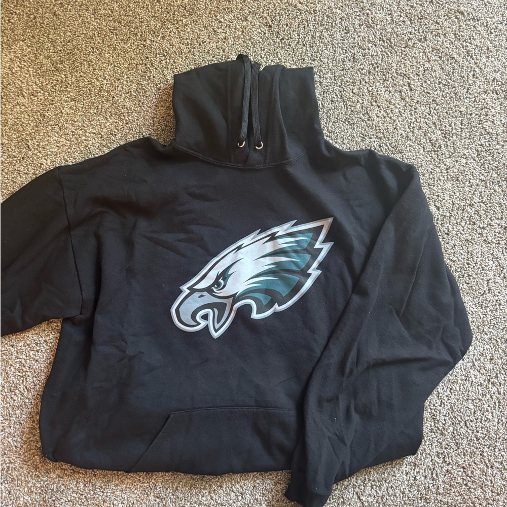 Men’s Eagles Sweatshirt Size XL